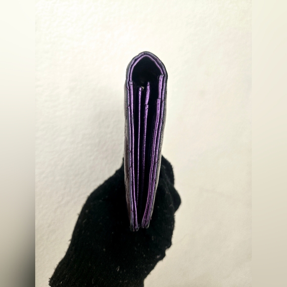 Chanel 2.55 Matelasse Lambskin Wallet In Metallic Purple - Picture 9 of 17